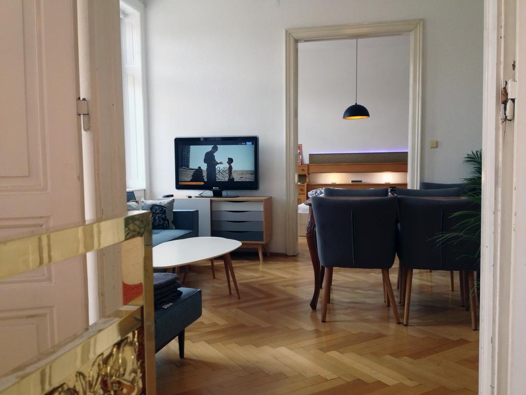 Ferienwohnung Big Vintage Style Flat Near Schönbrunn Wien Exterior foto